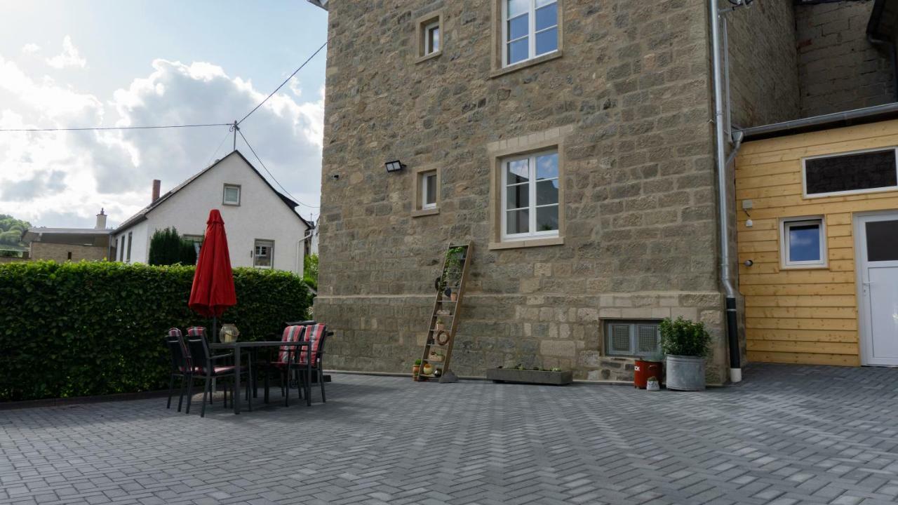 Ferienhaus Alte Schule Volkesfeld Exteriör bild